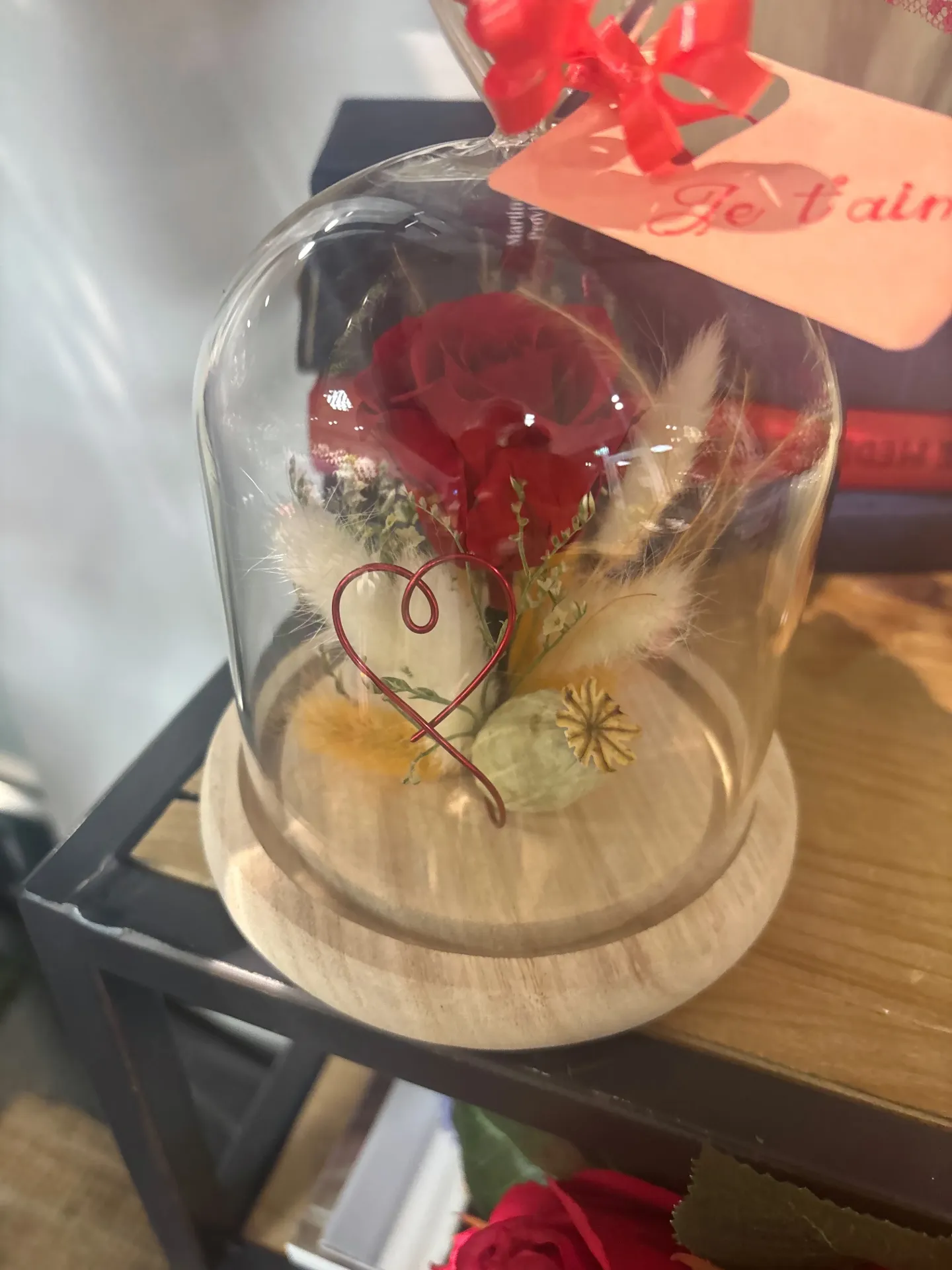 La Rose Éternelle “Je t’aime” sous Cloche
