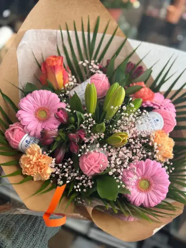 Bouquet de la tricoteuse